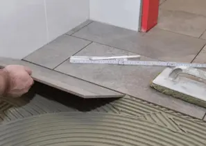 Carrelage au sol à Cherbourg.